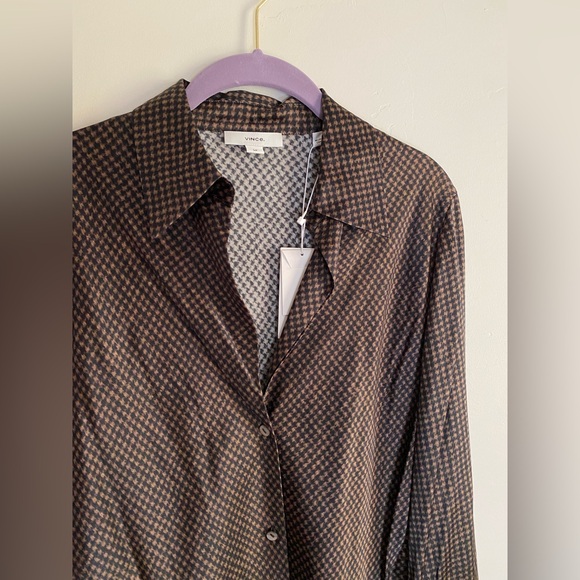 Vince • Houndstooth Silk Long Sleeve Blouse - Picture 5 of 12